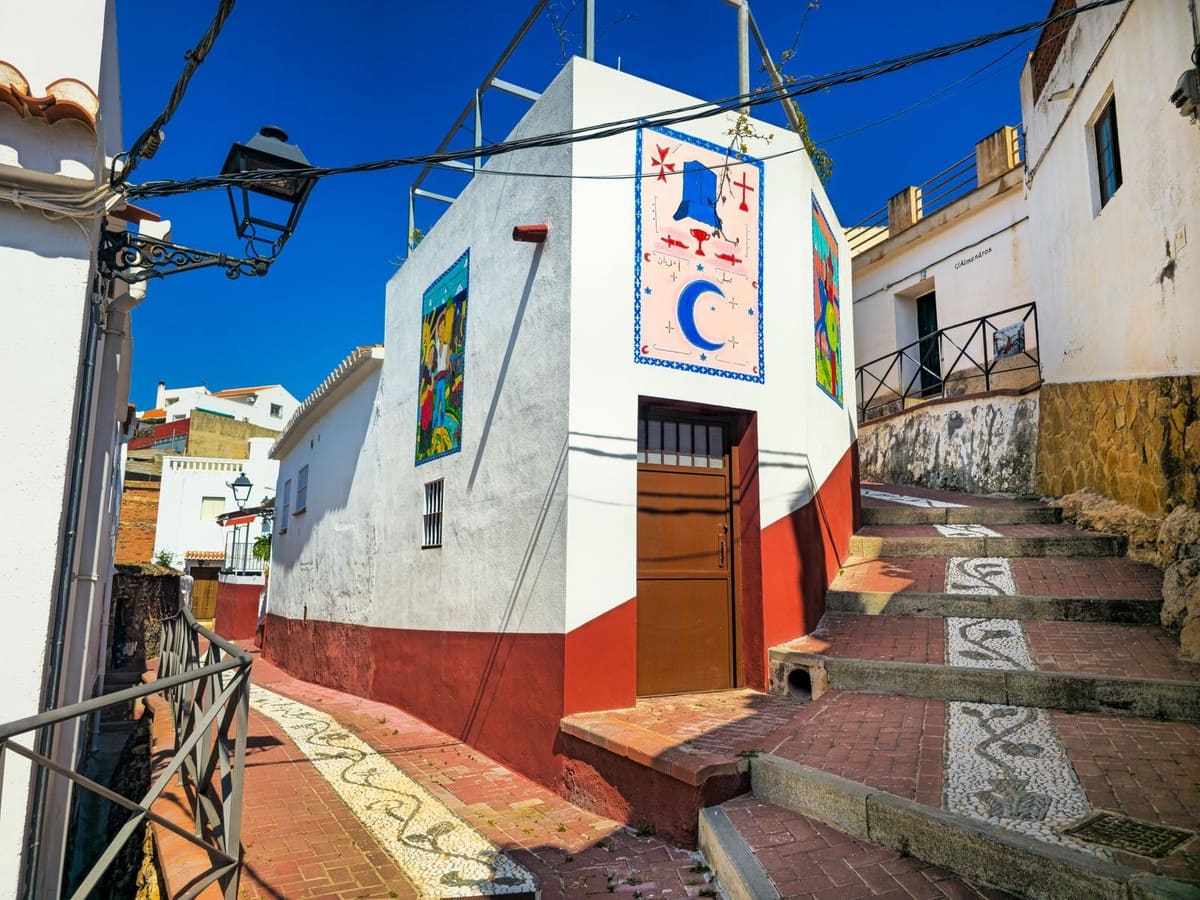 3 bedroom Townhouse for sale in Velez de Benaudalla - € 145,000 (Ref: 9737914)