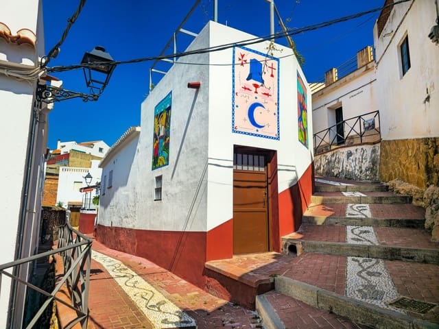 Casa de 3 habitaciones en Vélez de Benaudalla en venta - 145.000 € (Ref: 9737914)