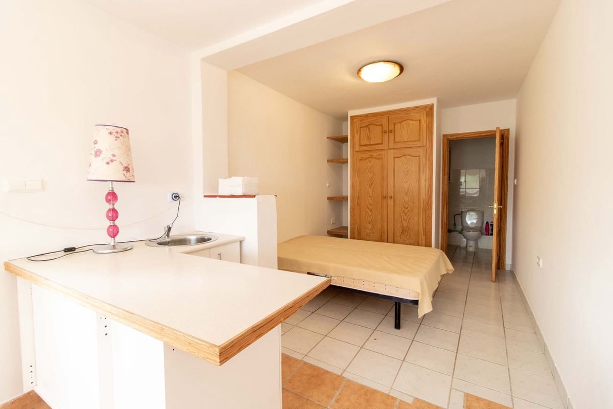 Finca/Casa Rural de 2 habitaciones en Alora en venta con piscina garaje - 260.000 € (Ref: 9753512)