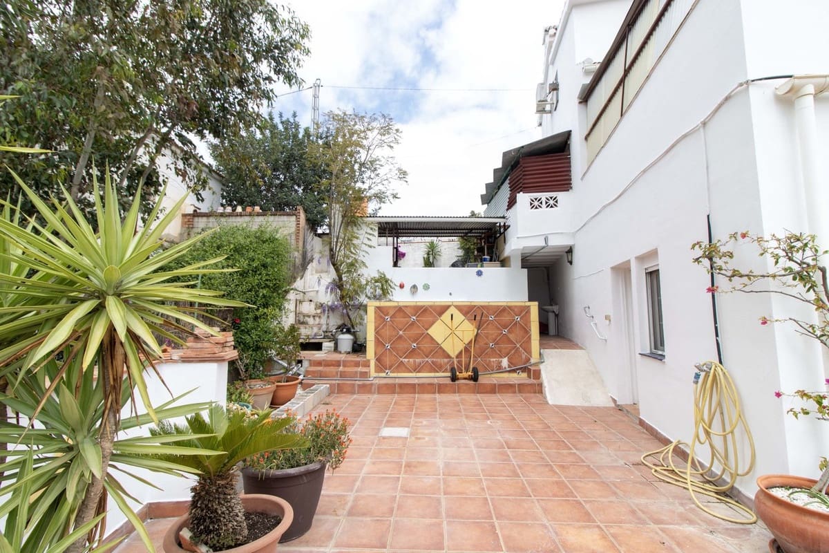 2 bedroom Finca/Country House for sale in Alora with pool garage - € 260,000 (Ref: 9753512)