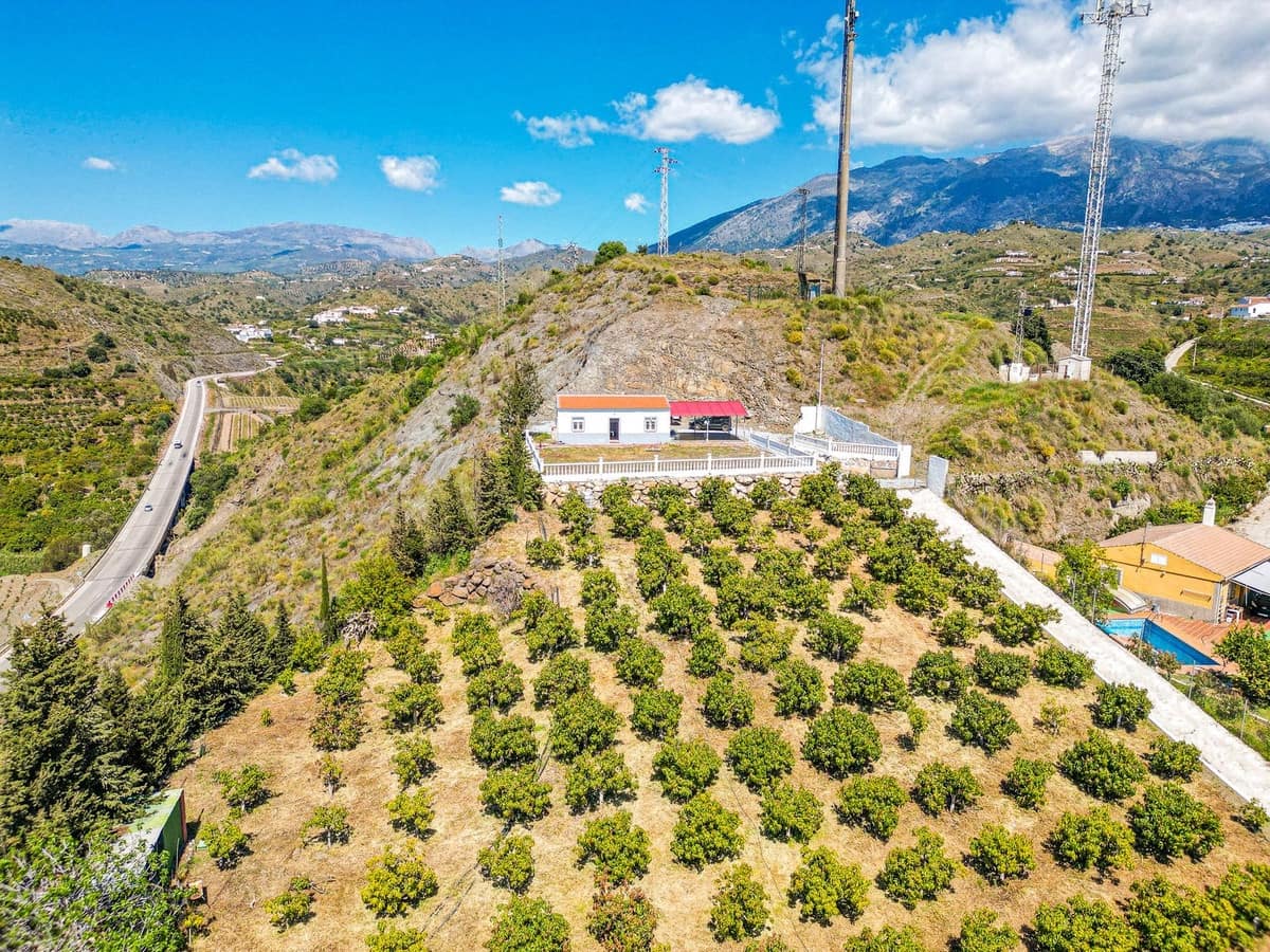 1 soverom Villa til salgs i Vinuela med garasje - € 420 000 (Ref: 9755189)