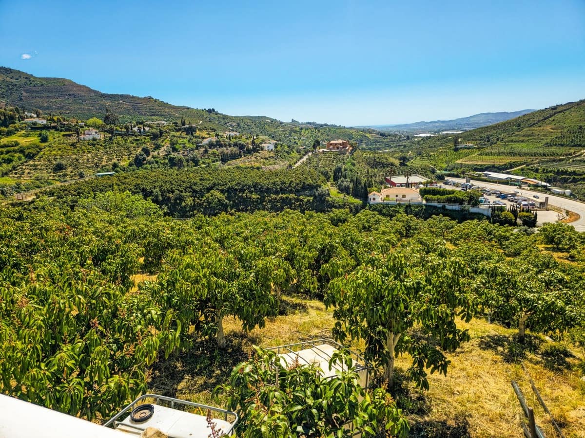 1 soverom Villa til salgs i Vinuela med garasje - € 420 000 (Ref: 9755189)