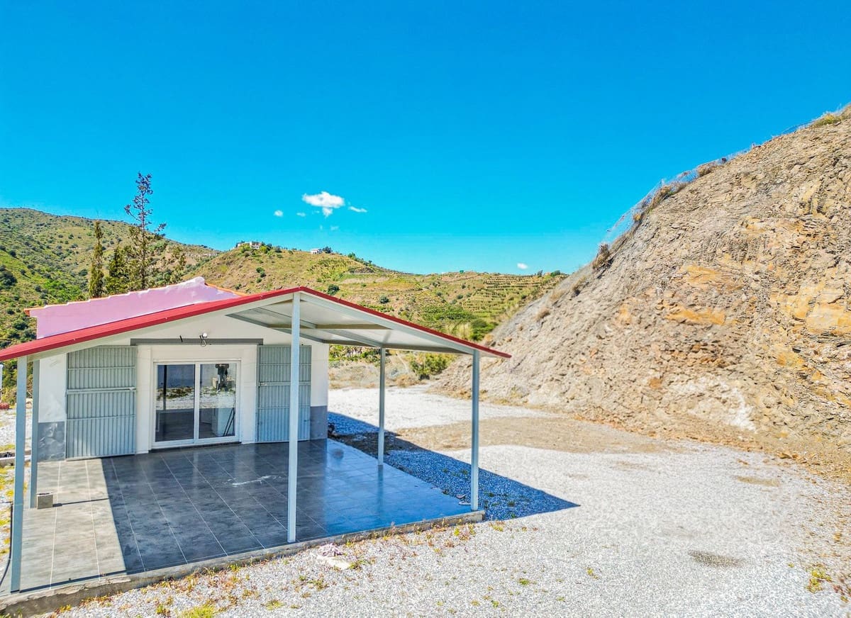 1 bedroom Villa for sale in Vinuela with garage - € 420,000 (Ref: 9755189)