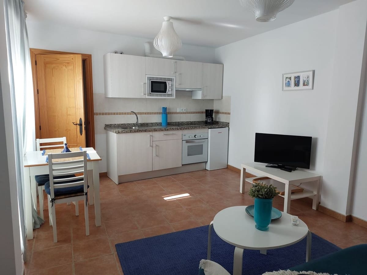 5 soveværelse Byhus til salg i Canillas de Albaida - € 550.000 (Ref: 9756300)