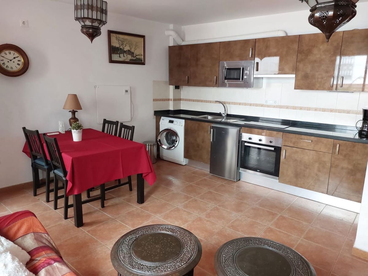 5 soveværelse Byhus til salg i Canillas de Albaida - € 550.000 (Ref: 9756300)