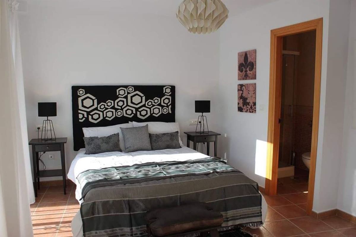 5 bedroom Townhouse for sale in Canillas de Albaida - € 550,000 (Ref: 9756300)