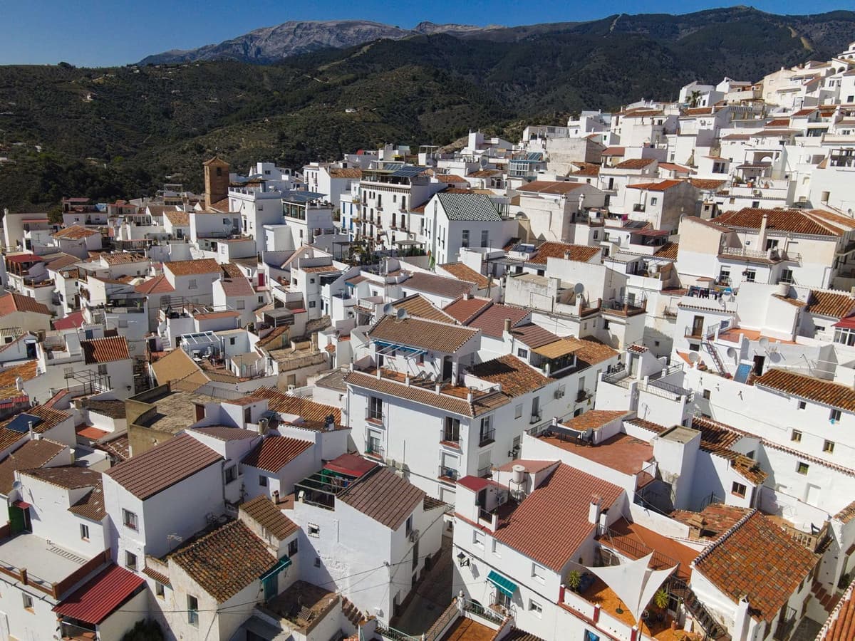 5 bedroom Townhouse for sale in Canillas de Albaida - € 550,000 (Ref: 9756300)