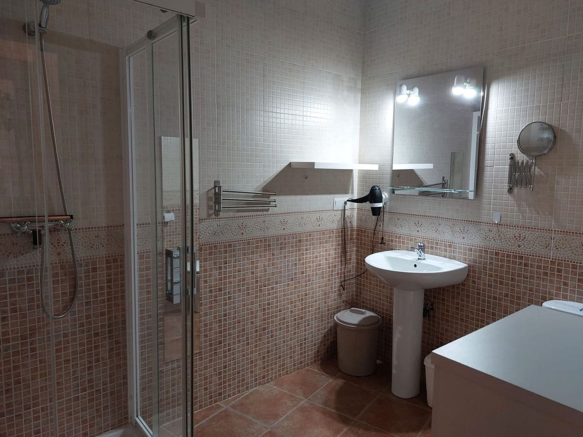 5 bedroom Townhouse for sale in Canillas de Albaida - € 550,000 (Ref: 9756300)