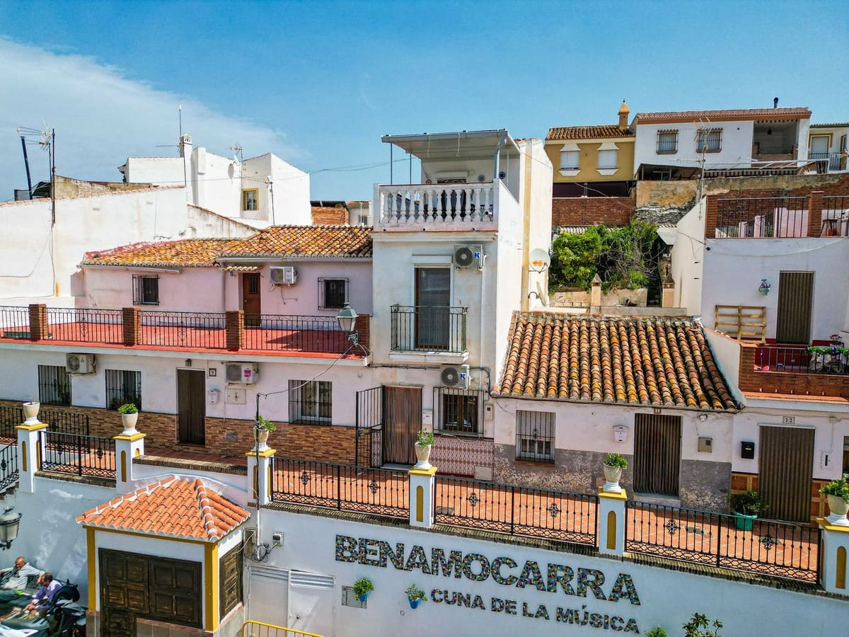 3 bedroom Townhouse for sale in Benamocarra - € 182,500 (Ref: 9772672)
