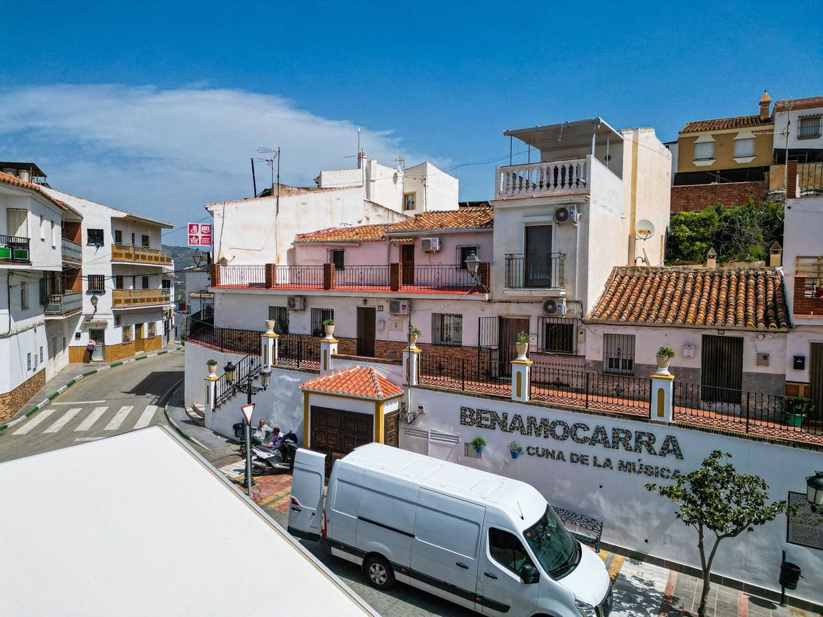 3 bedroom Townhouse for sale in Benamocarra - € 182,500 (Ref: 9772672)