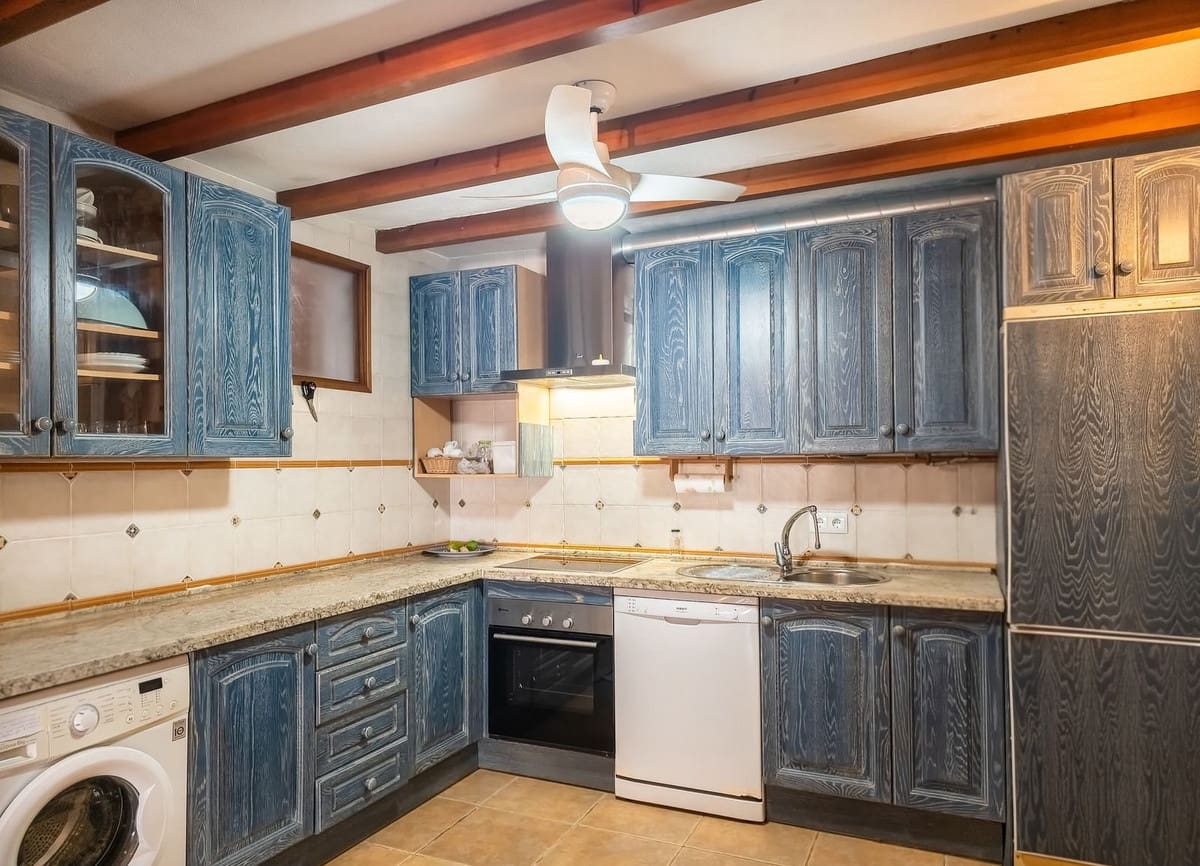 3 slaapkamer Huis te koop in Benamocarra - € 182.500 (Ref: 9772672)