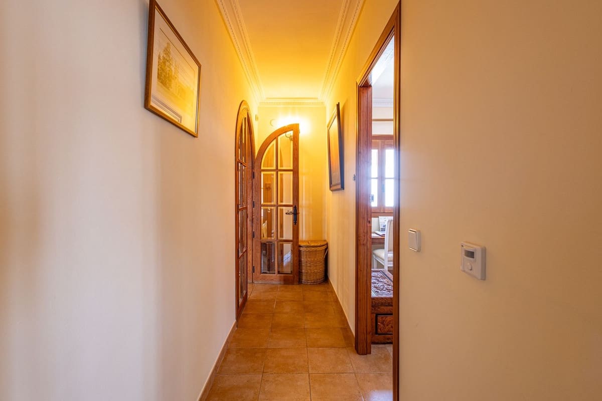 5 sovrum Villa till salu i Competa med pool garage - 790 000 € (Ref: 9777105)