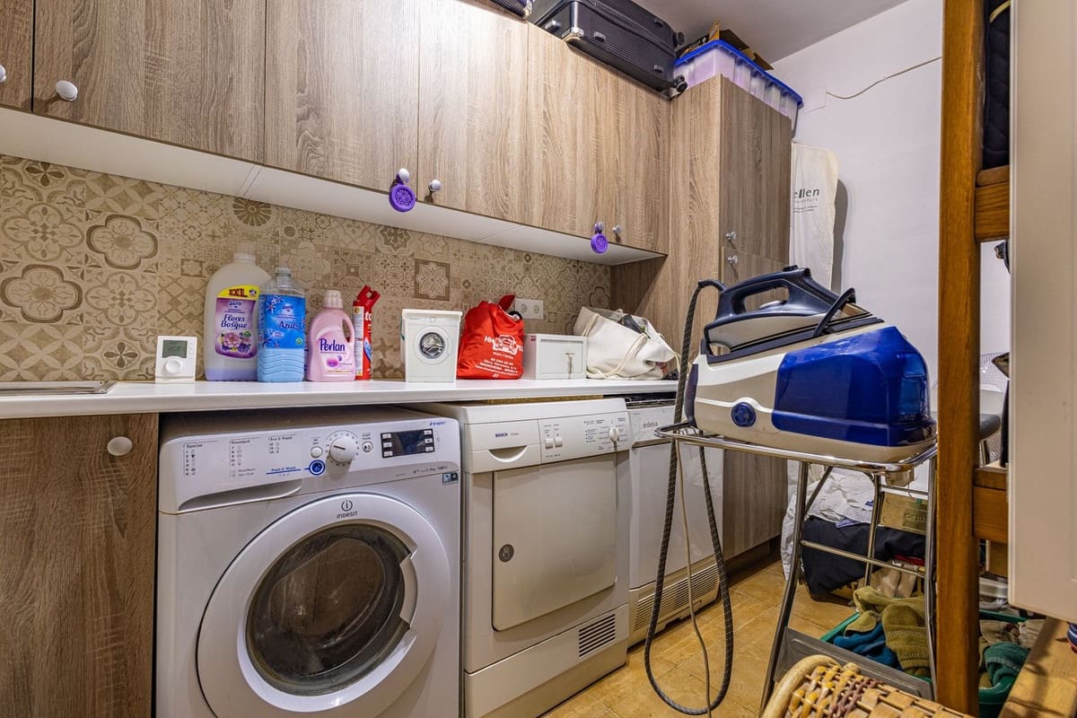 5 sovrum Villa till salu i Competa med pool garage - 790 000 € (Ref: 9777105)