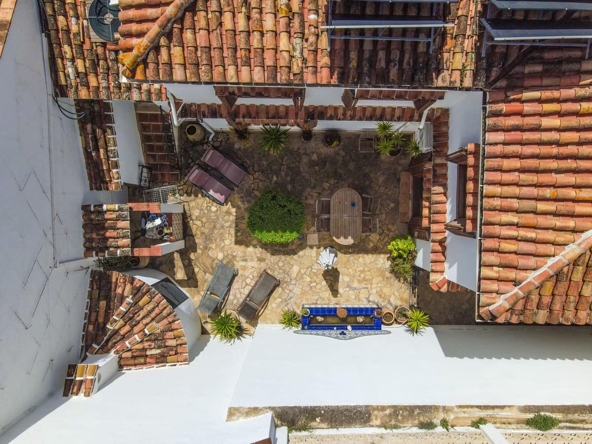 5 sovrum Villa till salu i Competa med pool garage - 790 000 € (Ref: 9777105)