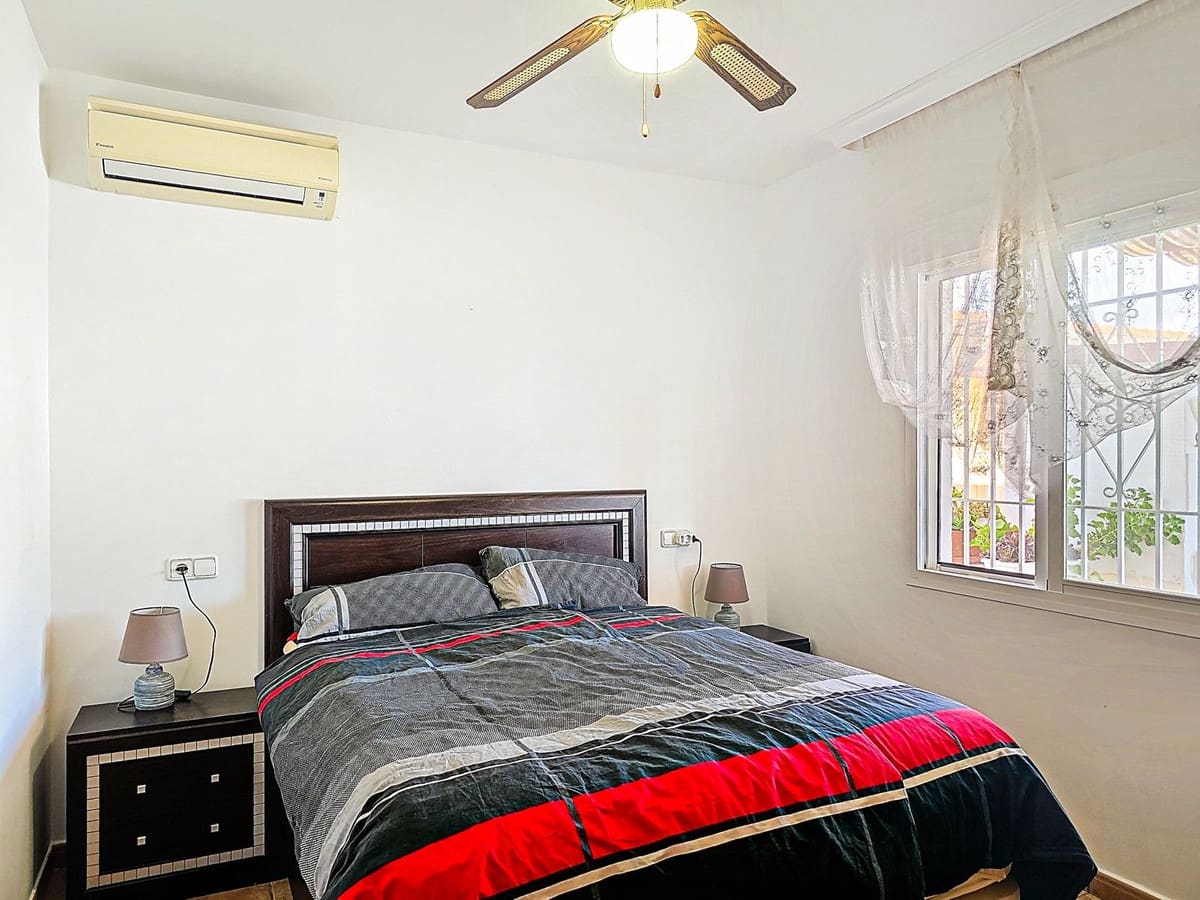 3 soverom Villa til salgs i Arenas med svømmebasseng garasje - € 535 000 (Ref: 9782530)