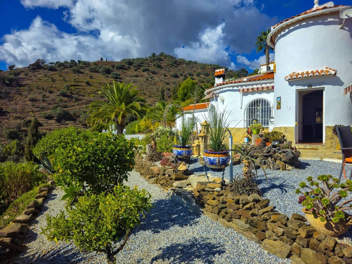 3 soverom Villa til salgs i Arenas med svømmebasseng garasje - € 535 000 (Ref: 9782530)