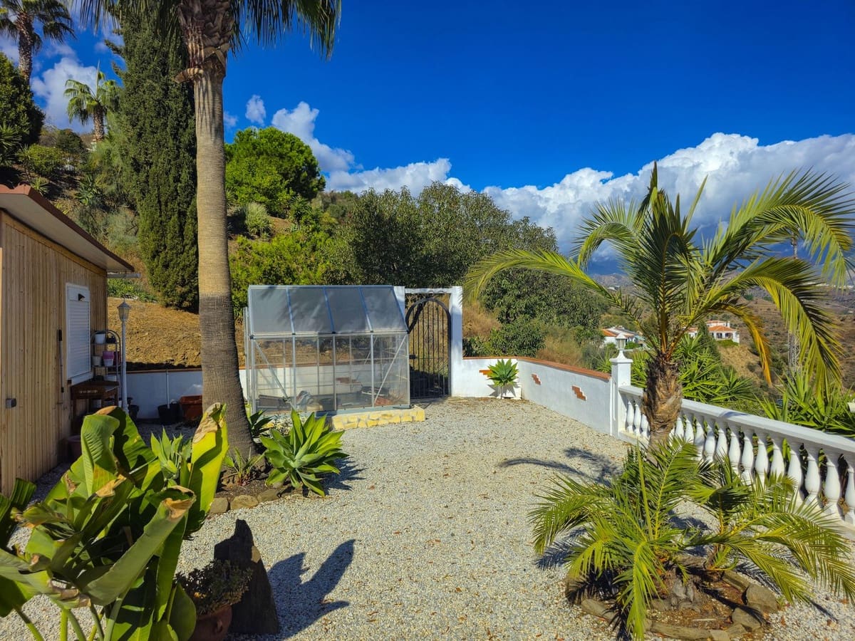 3 soverom Villa til salgs i Arenas med svømmebasseng garasje - € 535 000 (Ref: 9782530)