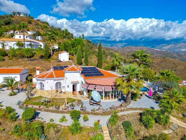 3 soverom Villa til salgs i Arenas med svømmebasseng garasje - € 535 000 (Ref: 9782530)