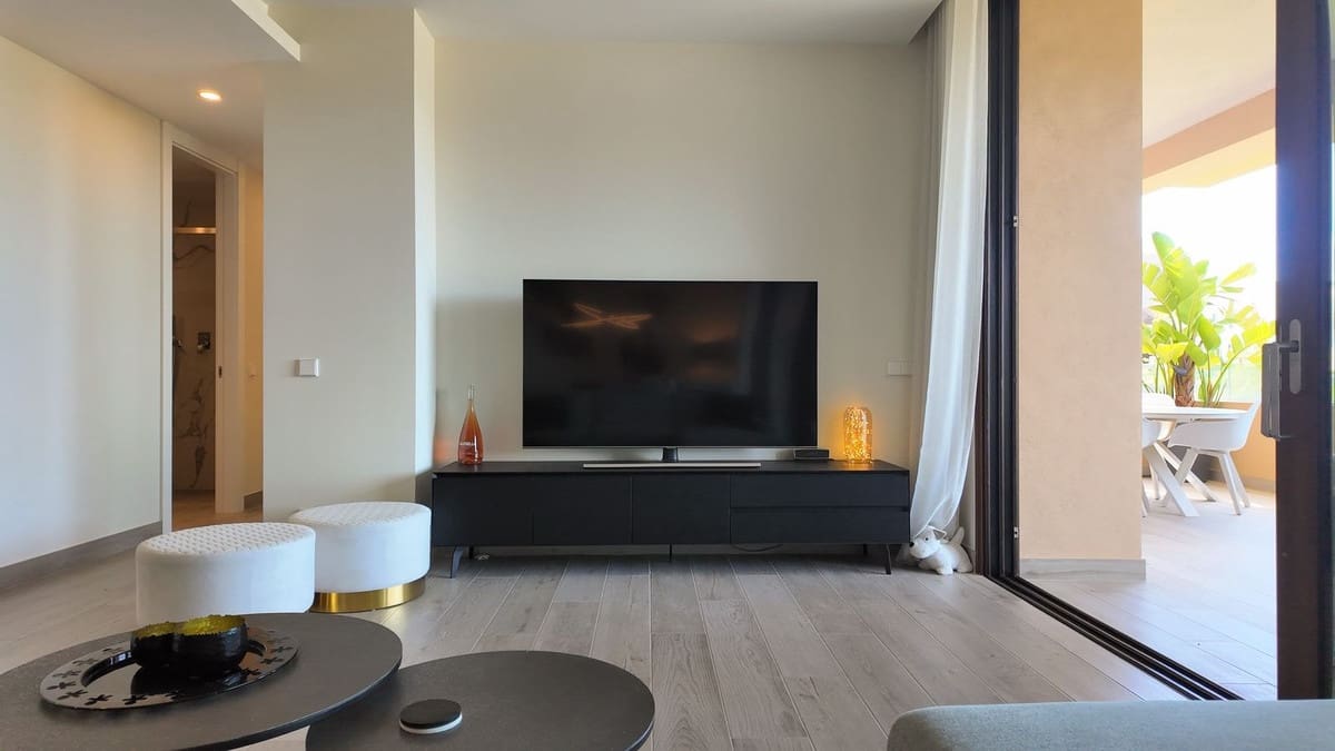 2 bedroom Apartment for sale in Benahavis with pool garage - € 850,000 (Ref: 9783436)