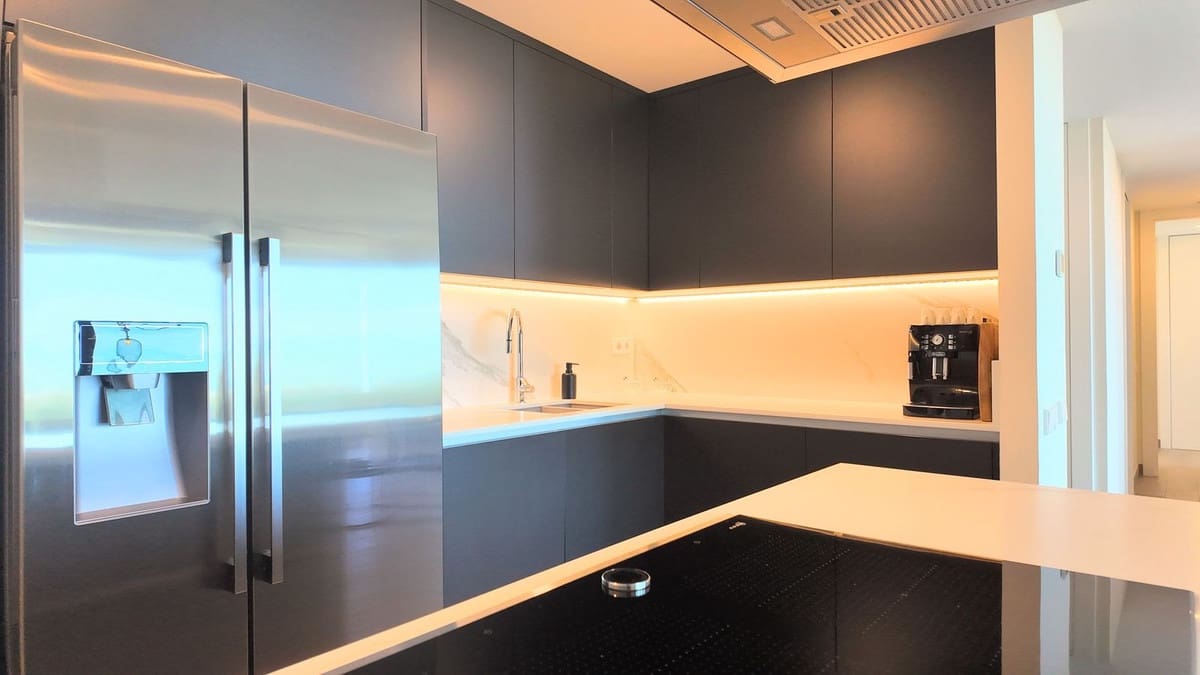 2 bedroom Apartment for sale in Benahavis with pool garage - € 850,000 (Ref: 9783436)