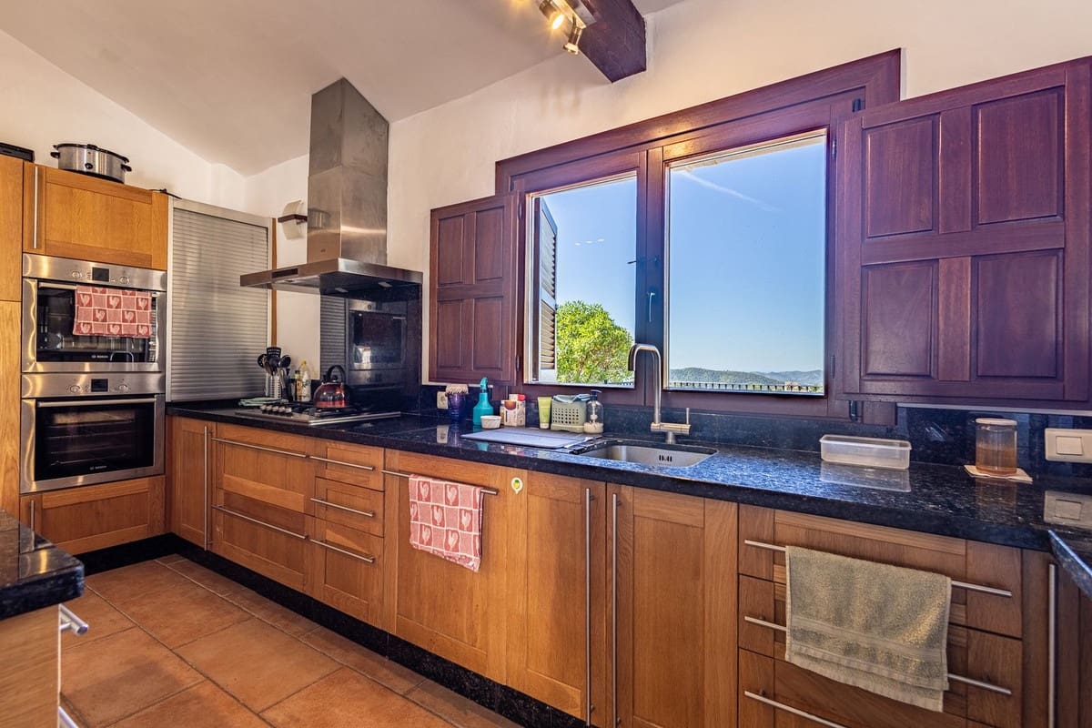 4 sovrum Finca/Hus på landet till salu i Canillas de Aceituno med pool garage - 545 000 € (Ref: 9783606)