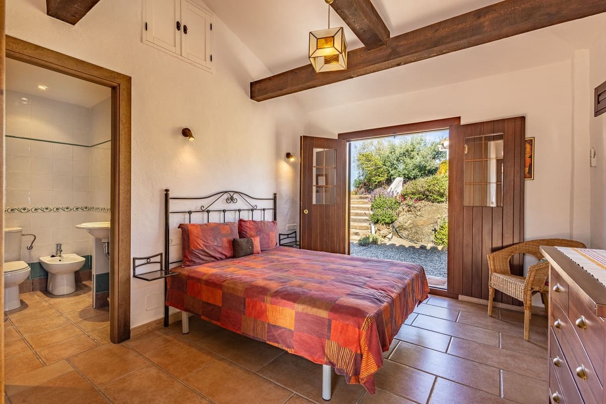 4 sovrum Finca/Hus på landet till salu i Canillas de Aceituno med pool garage - 545 000 € (Ref: 9783606)