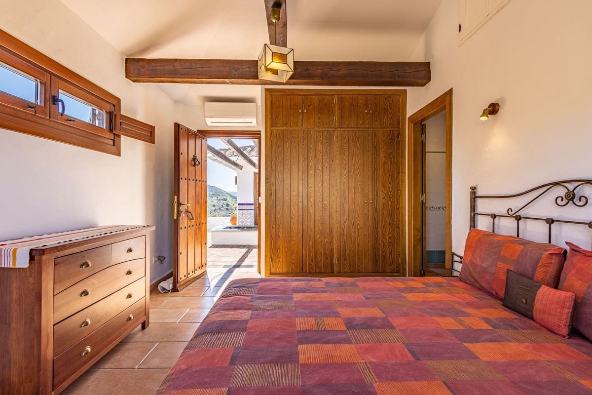 4 sovrum Finca/Hus på landet till salu i Canillas de Aceituno med pool garage - 545 000 € (Ref: 9783606)