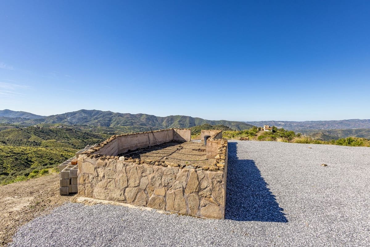 4 sovrum Finca/Hus på landet till salu i Canillas de Aceituno med pool garage - 545 000 € (Ref: 9783606)