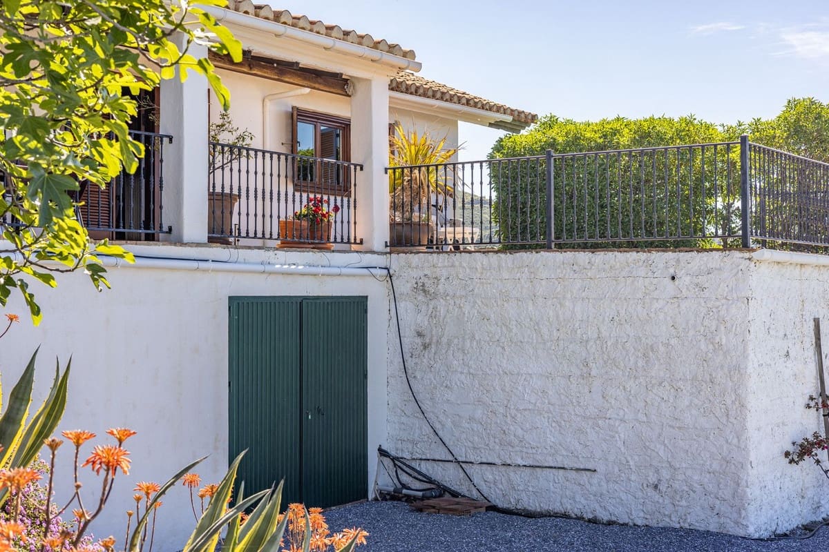 4 sovrum Finca/Hus på landet till salu i Canillas de Aceituno med pool garage - 545 000 € (Ref: 9783606)