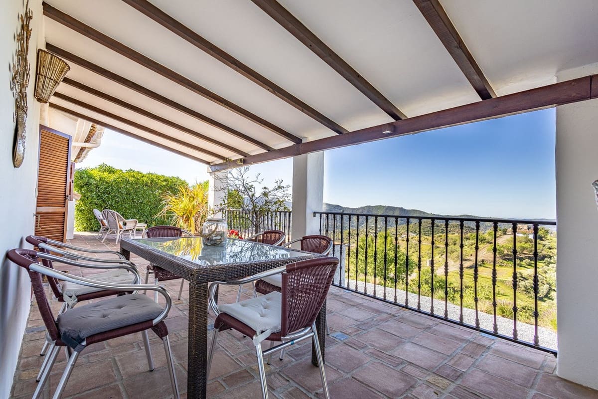 4 sovrum Finca/Hus på landet till salu i Canillas de Aceituno med pool garage - 545 000 € (Ref: 9783606)