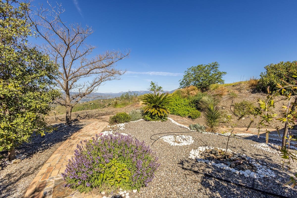 4 sovrum Finca/Hus på landet till salu i Canillas de Aceituno med pool garage - 545 000 € (Ref: 9783606)