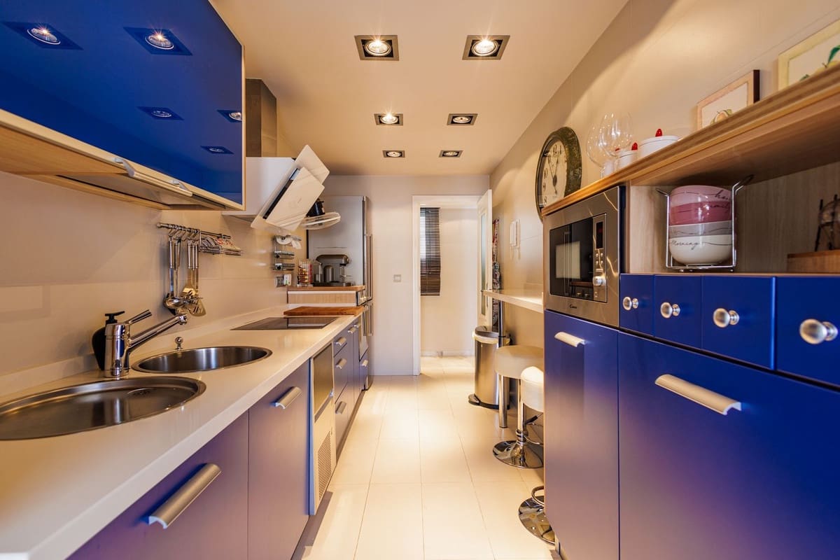Apartamento de 4 habitaciones en Marbella en venta con piscina garaje - 1.200.000 € (Ref: 9789758)