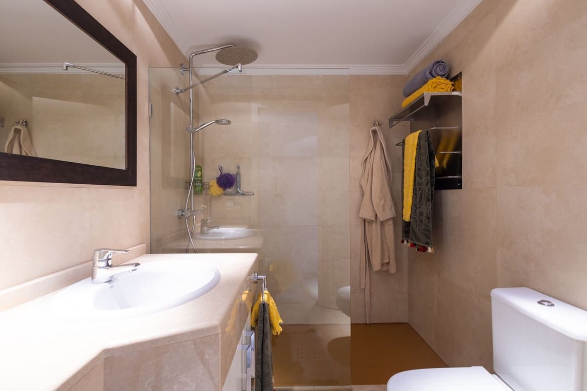 Apartamento de 4 habitaciones en Marbella en venta con piscina garaje - 1.200.000 € (Ref: 9789758)