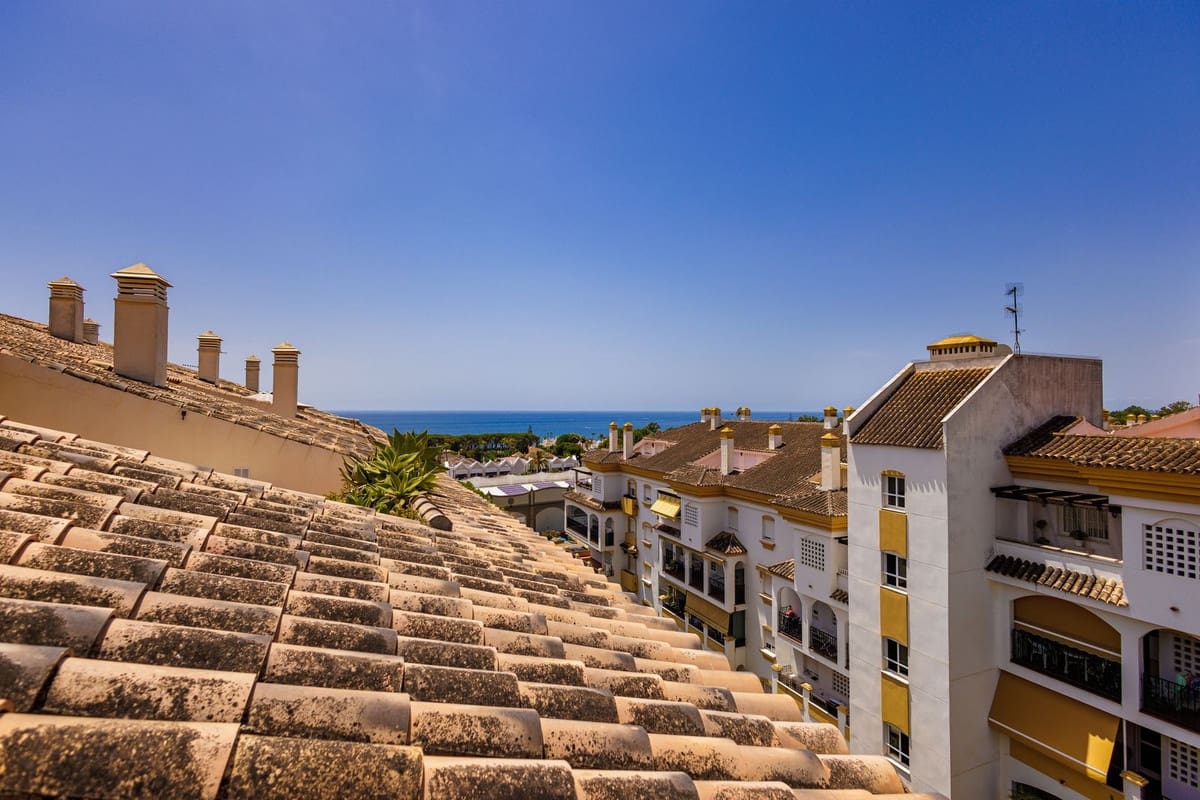 Apartamento de 4 habitaciones en Marbella en venta con piscina garaje - 1.200.000 € (Ref: 9789758)