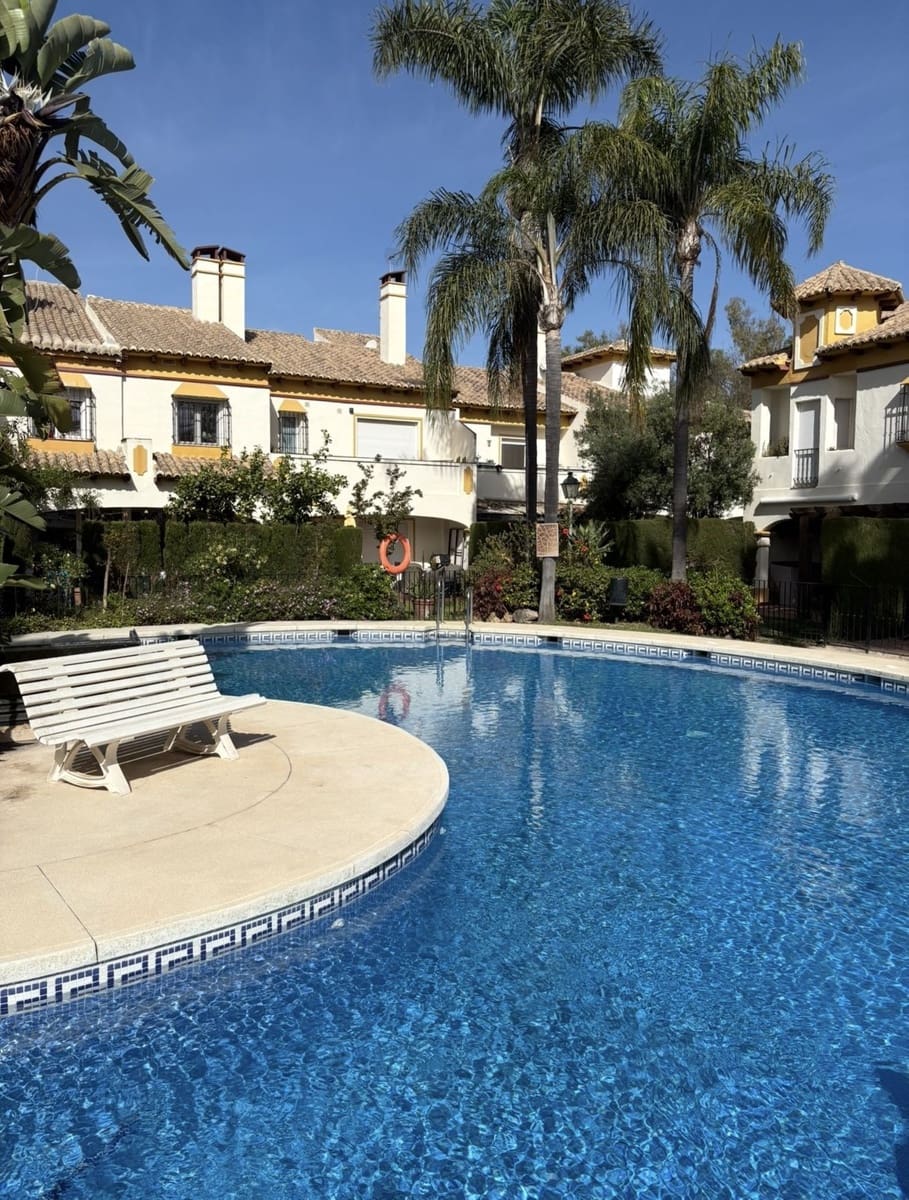 4 chambre Maison de Ville à vendre à San Pedro de Alcantara avec piscine garage - 849 000 € (Ref: 9793320)