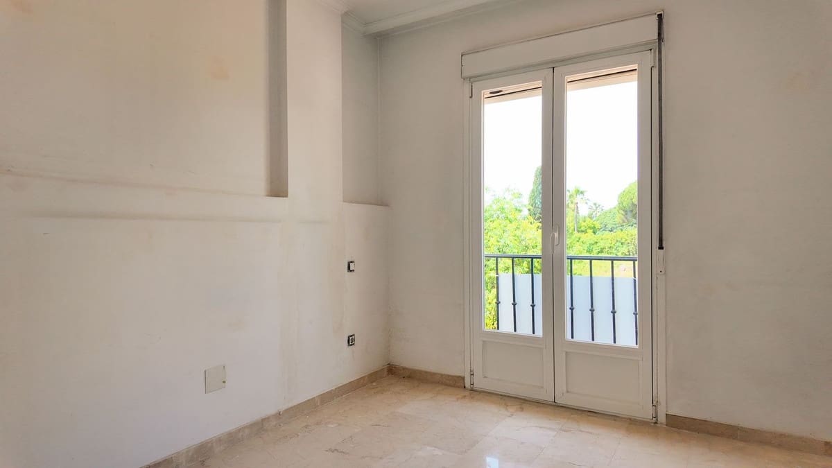 4 bedroom Townhouse for sale in San Pedro de Alcantara with pool garage - € 790,000 (Ref: 9793320)