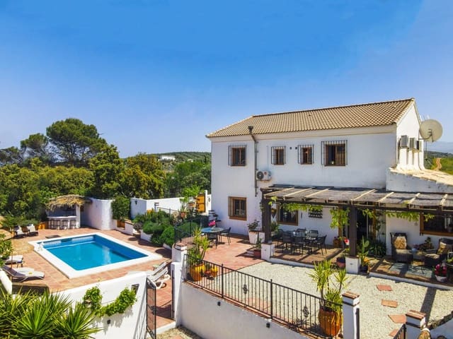 6 sypialnia Willa na sprzedaż w Archidona z basenem garażem - 480 000 € (Ref: 9795613)