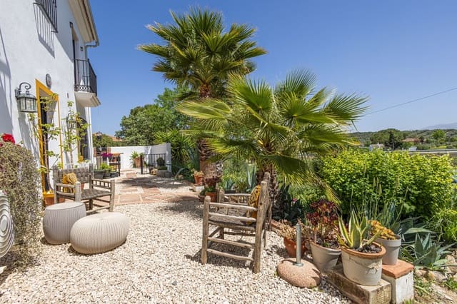 6 sypialnia Willa na sprzedaż w Archidona z basenem garażem - 480 000 € (Ref: 9795613)