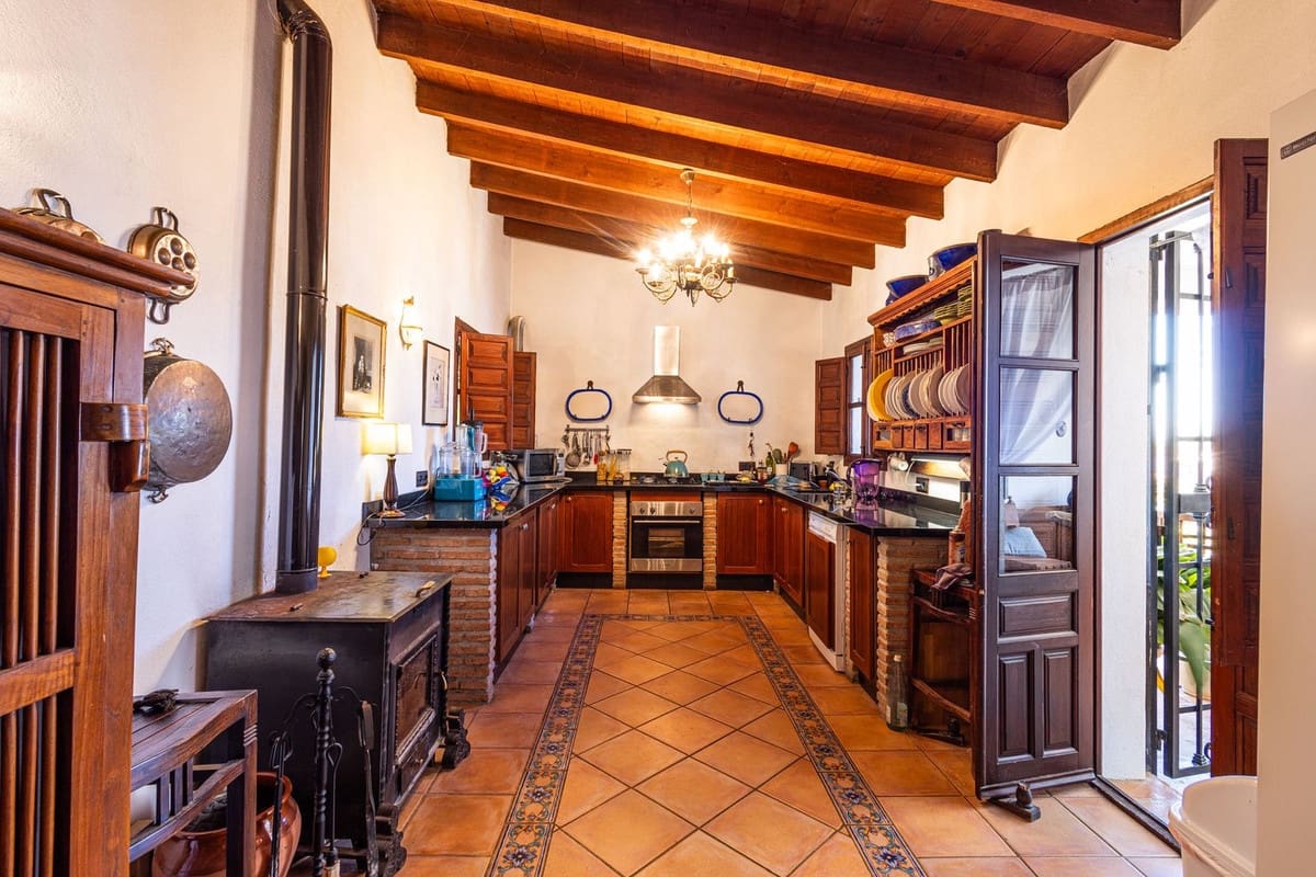 8 Zimmer Finca/Landgut zu verkaufen in Villanueva del Trabuco mit Pool Garage - 875.000 € (Ref: 9801469)