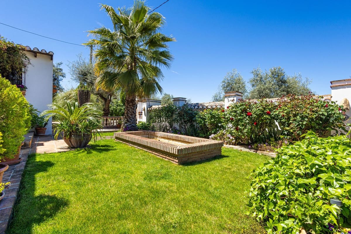 8 Zimmer Finca/Landgut zu verkaufen in Villanueva del Trabuco mit Pool Garage - 875.000 € (Ref: 9801469)