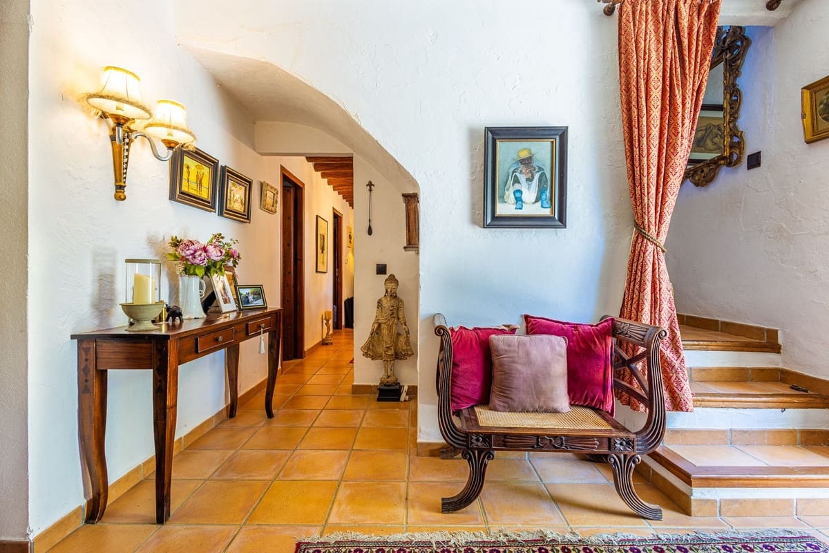 8 Zimmer Finca/Landgut zu verkaufen in Villanueva del Trabuco mit Pool Garage - 875.000 € (Ref: 9801469)