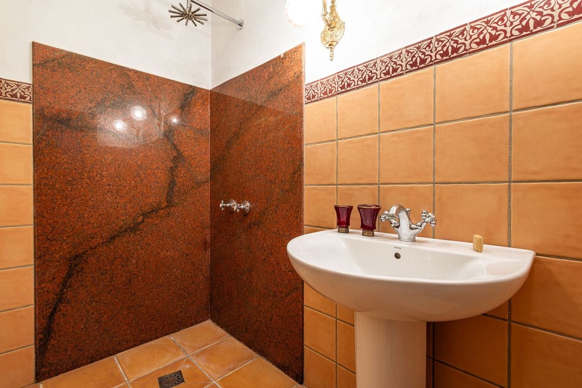 8 Zimmer Finca/Landgut zu verkaufen in Villanueva del Trabuco mit Pool Garage - 875.000 € (Ref: 9801469)