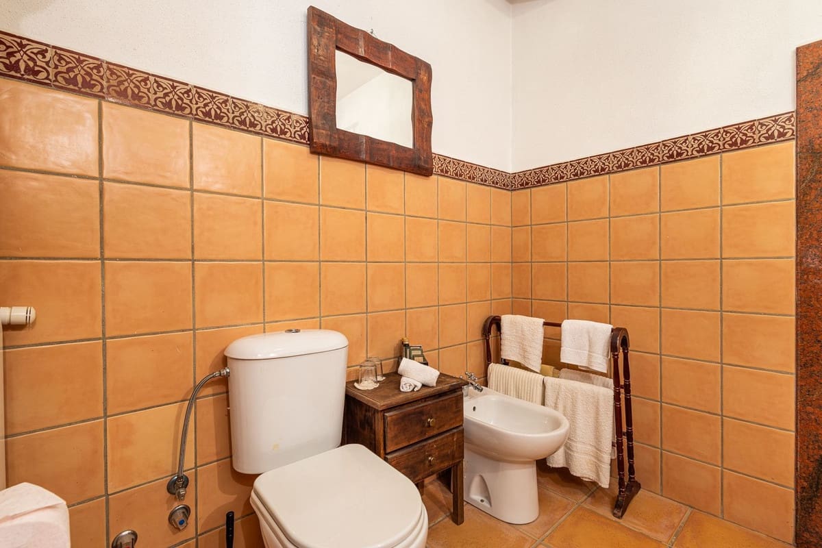 8 Zimmer Finca/Landgut zu verkaufen in Villanueva del Trabuco mit Pool Garage - 875.000 € (Ref: 9801469)