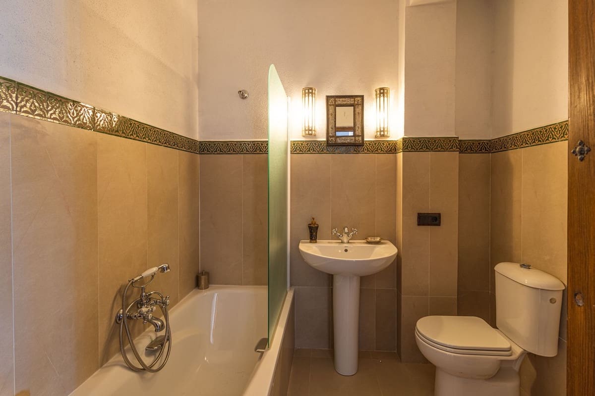 8 Zimmer Finca/Landgut zu verkaufen in Villanueva del Trabuco mit Pool Garage - 875.000 € (Ref: 9801469)