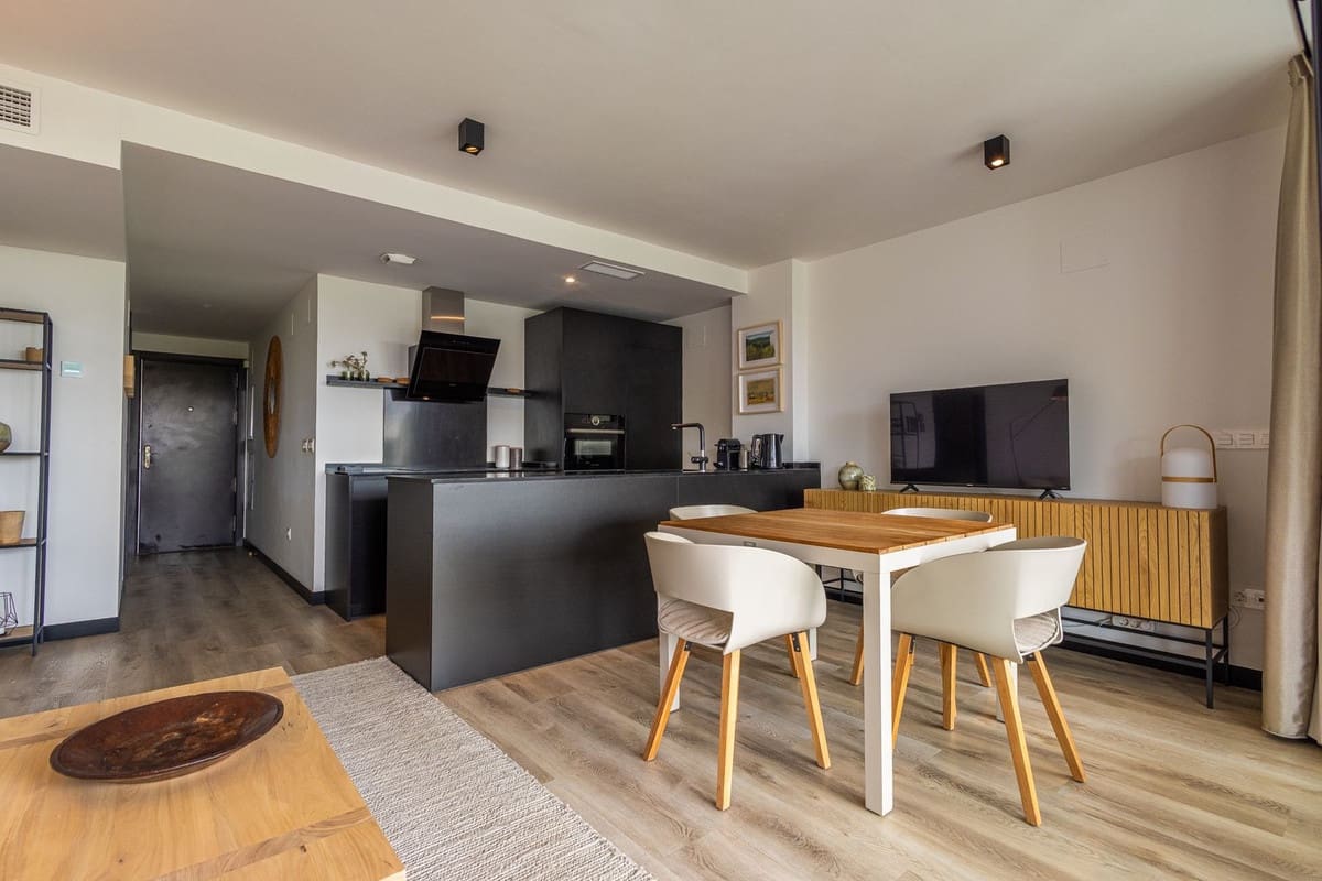 Apartamento de 3 habitaciones en Mijas Costa en venta con piscina garaje - 389.000 € (Ref: 9802813)