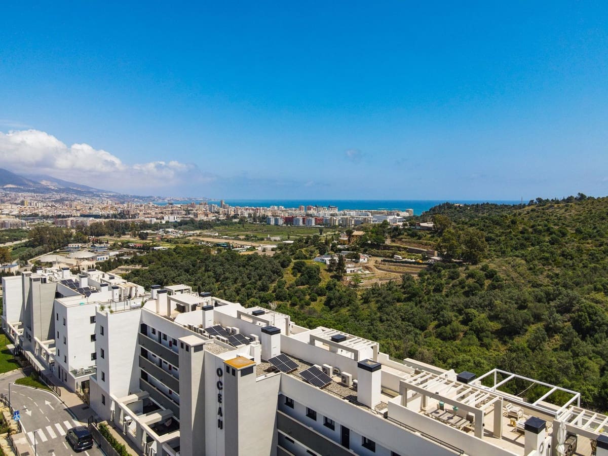 Apartamento de 3 habitaciones en Mijas Costa en venta con piscina garaje - 389.000 € (Ref: 9802813)