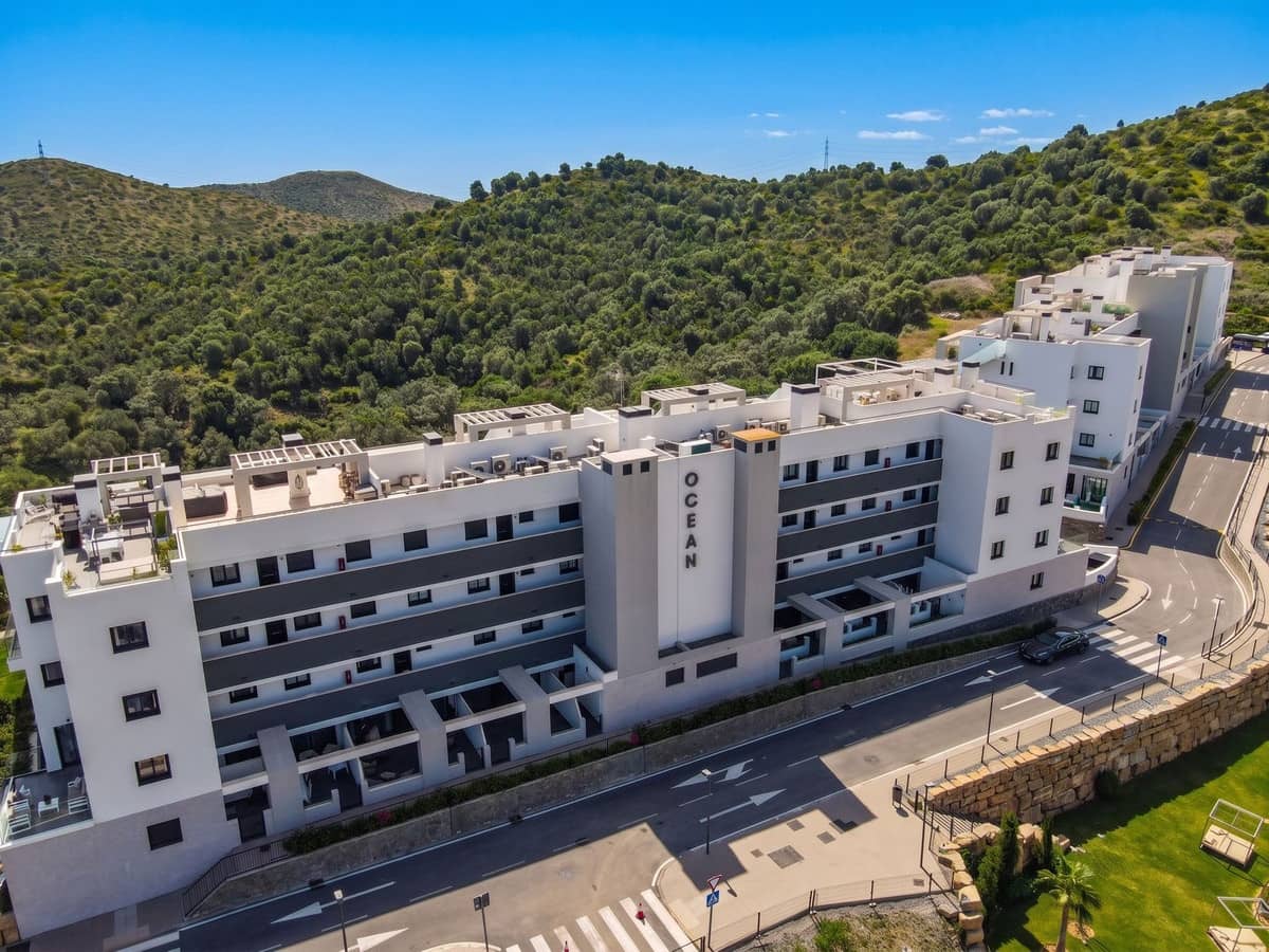 Apartamento de 3 habitaciones en Mijas Costa en venta con piscina garaje - 389.000 € (Ref: 9802813)