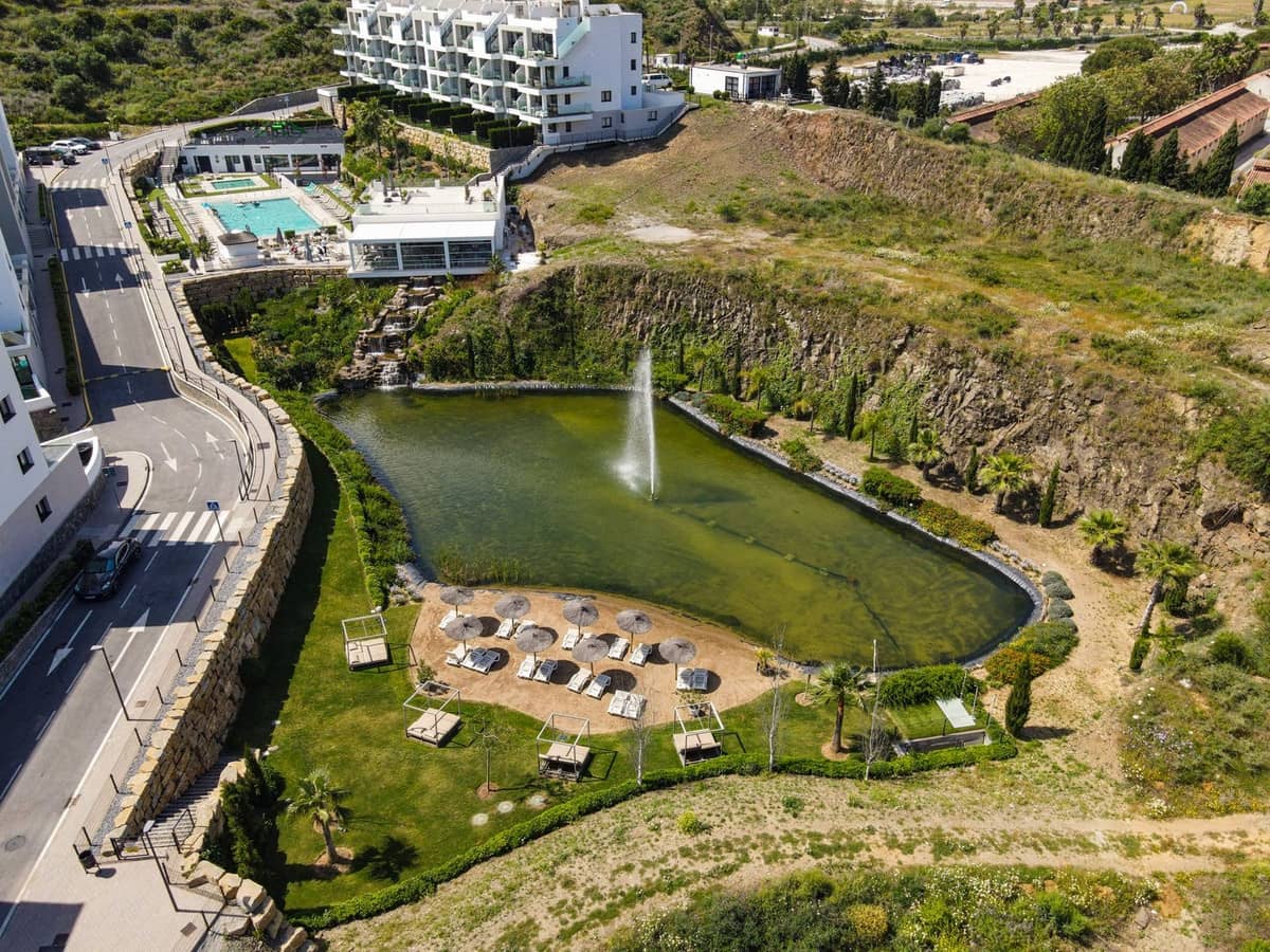 Apartamento de 3 habitaciones en Mijas Costa en venta con piscina garaje - 389.000 € (Ref: 9802813)