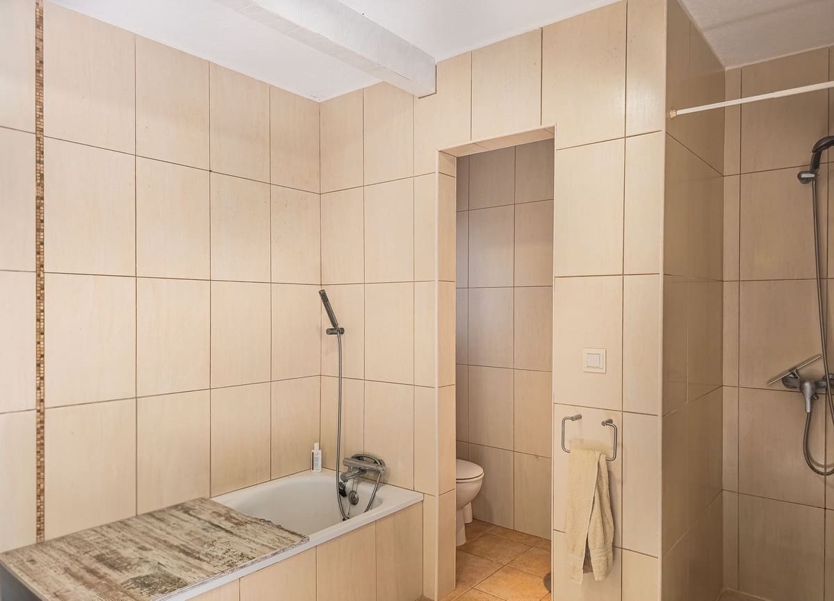 4 slaapkamer Villa te koop in Salobrena met zwembad garage - € 945.000 (Ref: 9808569)