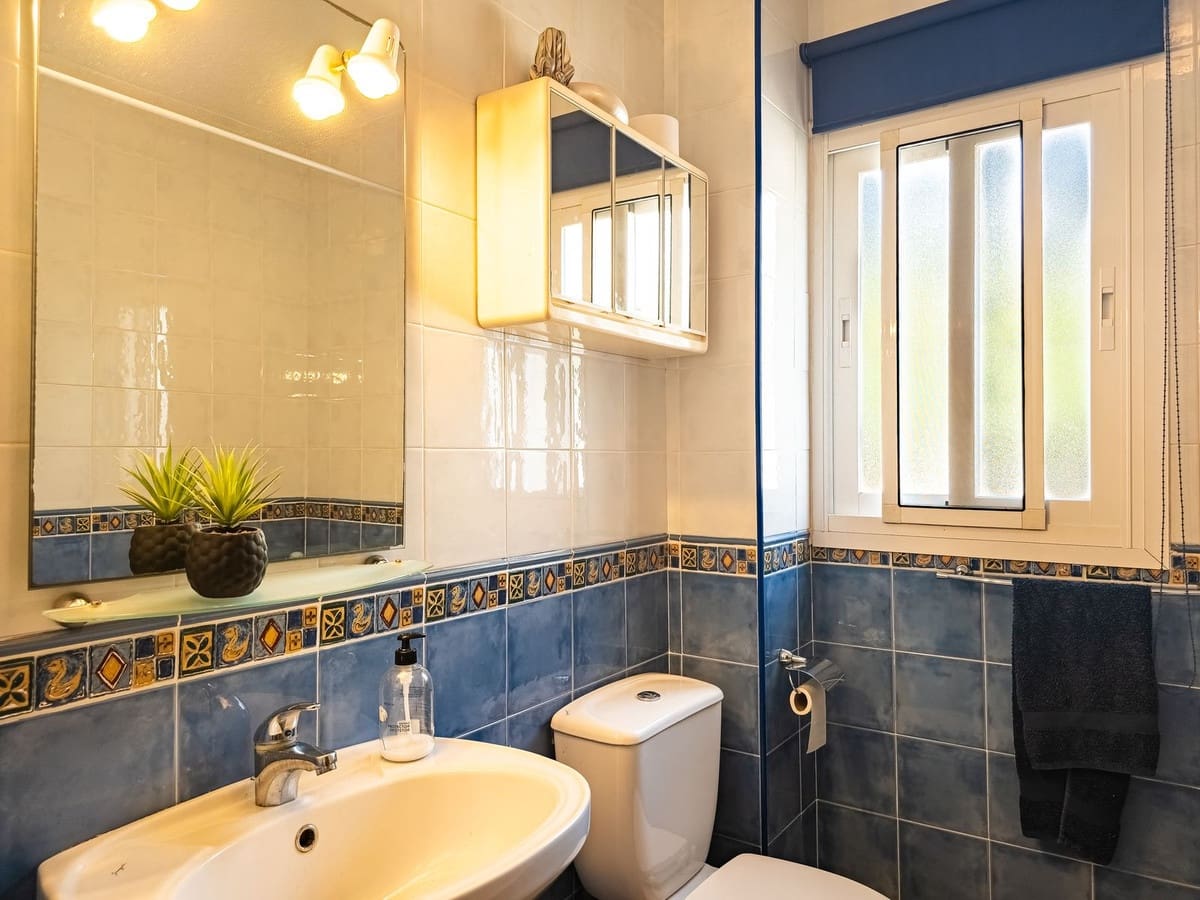 4 slaapkamer Villa te koop in Salobrena met zwembad garage - € 945.000 (Ref: 9808569)